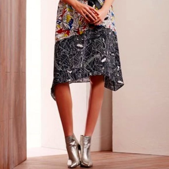 BCBGMAXAZRIA Runway Cara Bootie Pewter Metallic Color Size 6 $375 - Picture 3 of 7